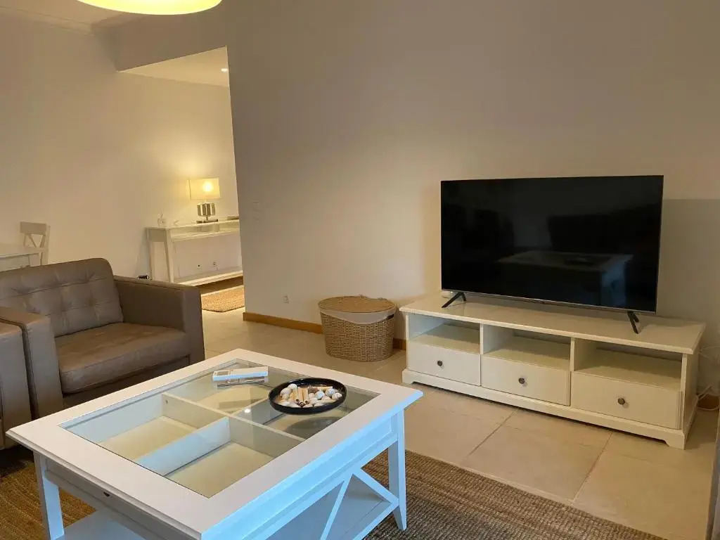 THE PALM at the Palm Village 2 Bedrooms Apartment