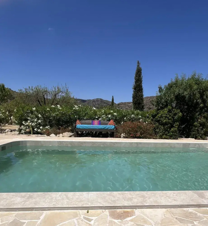 Cactus & Almonds Beautiful Holiday Hideaway