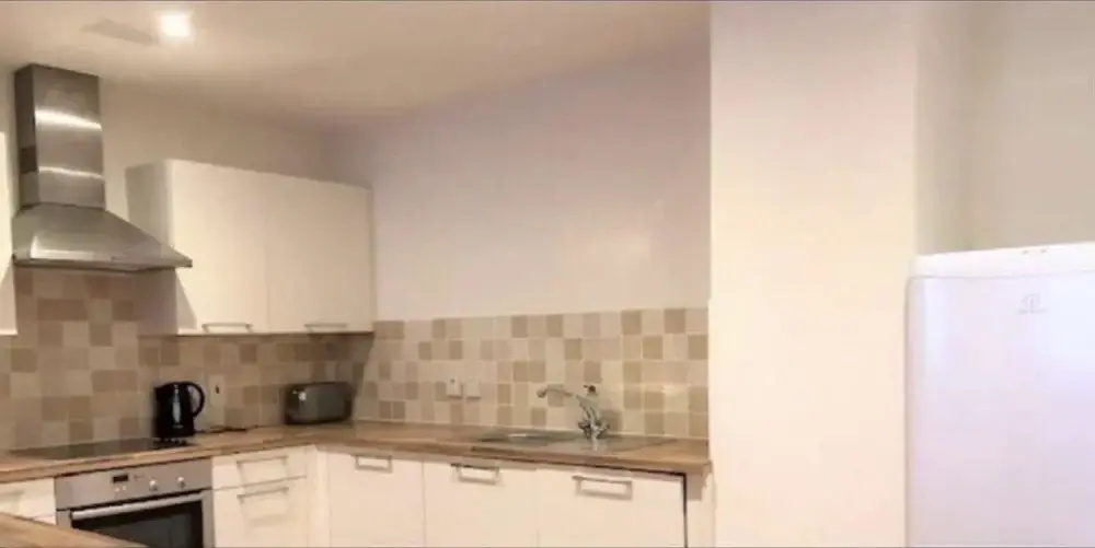 Heart Of Aberdeen City Centre 3 Bedrooms Apartment