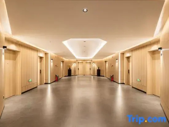 Liwei Hotel (Foshan Xiqiao Mountain Scenic Area Guangdong Qianguqing)