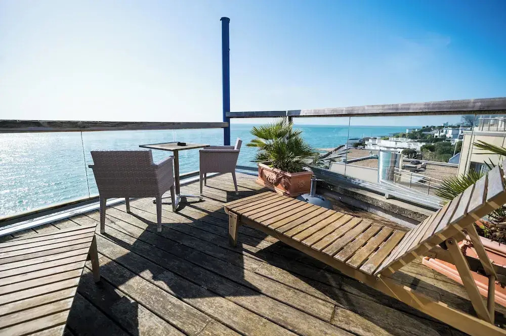 LOGIS HOTEL - La Petite Rade