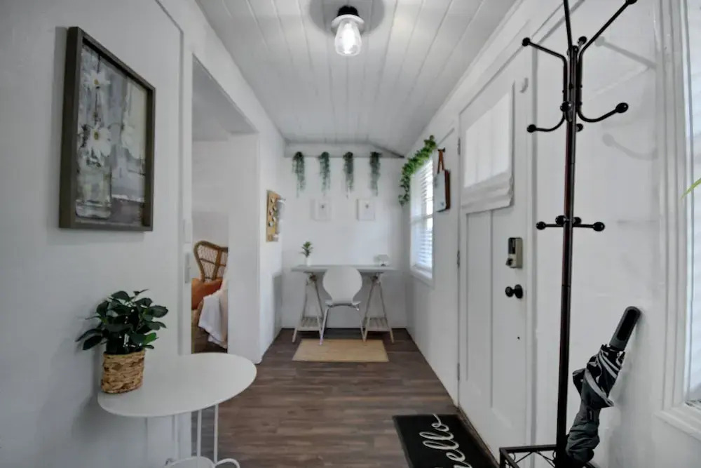 Downtown Jacksonville Retreat Pet-friendly With Hot Tub & Backyard Oasis