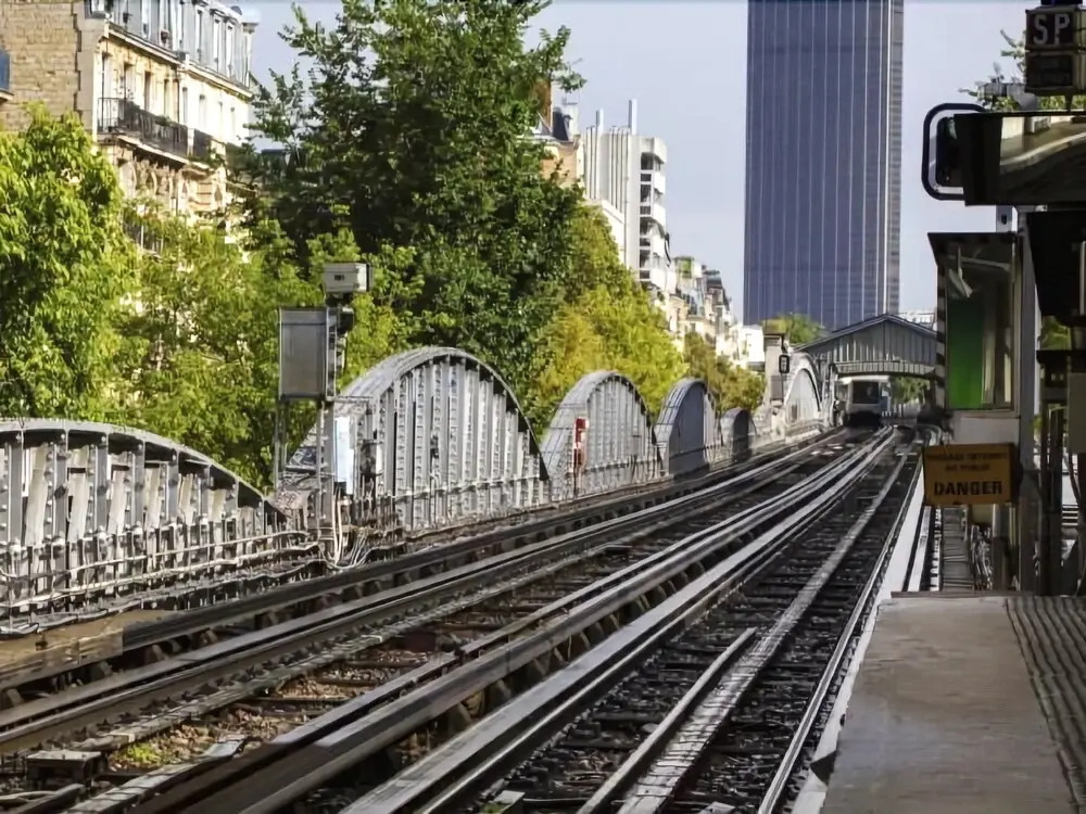 Cambronne Tour Eiffel