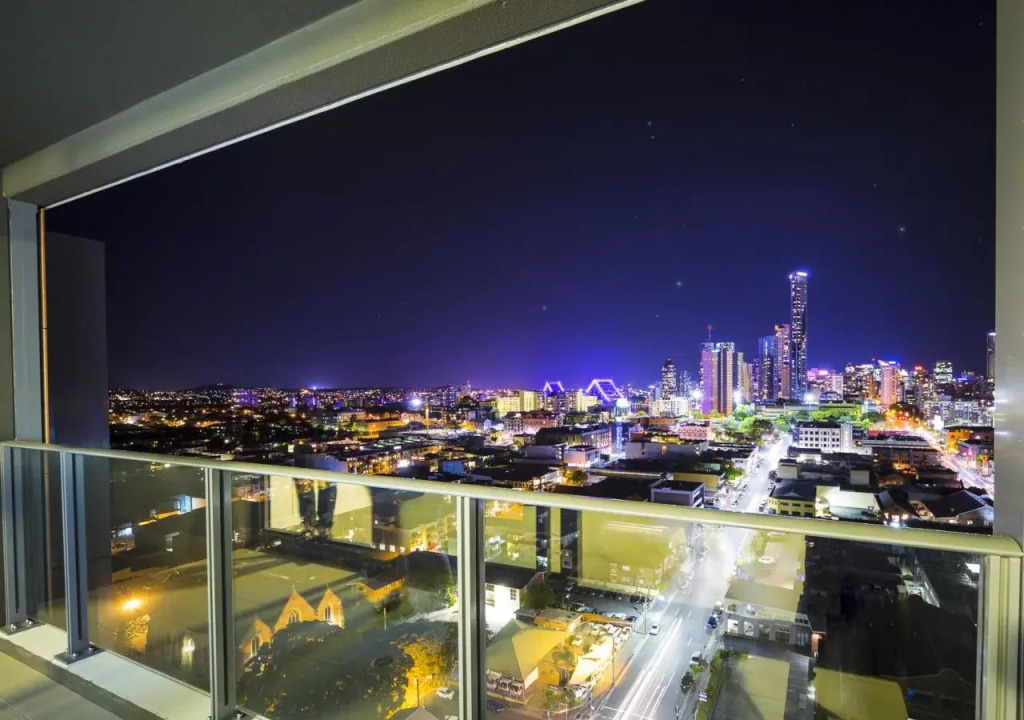 M & A Apartments