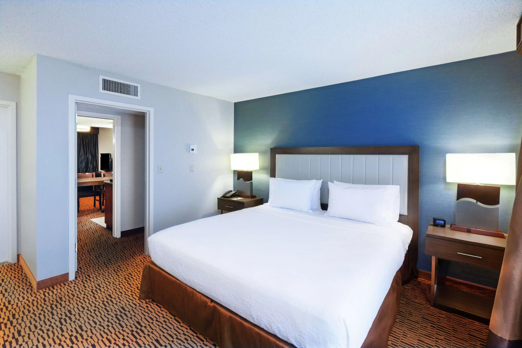 Embassy Suites by Hilton Dallas Market Center