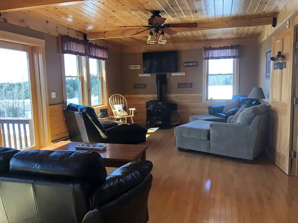 Dilly Lodge
