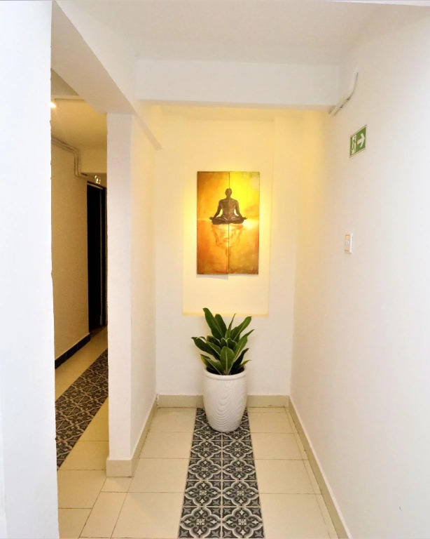 Grand Elevation Hotel