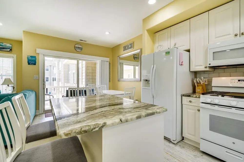 North Wildwood Townhome < 1/2 Mi to Beach!