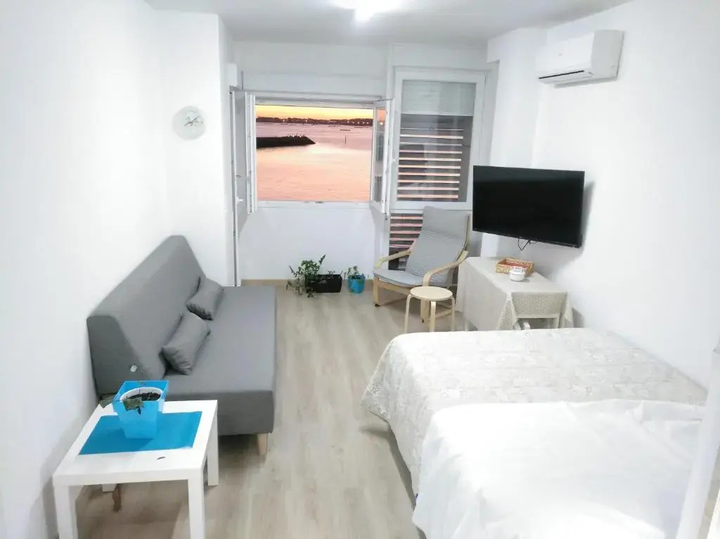 Apartamentos Poniente CON y SIN TERRAZA