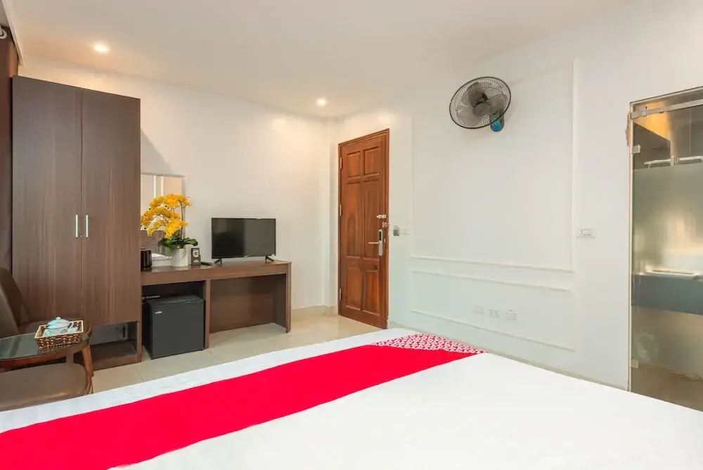 OYO 1011 Orchids 4 Hotel