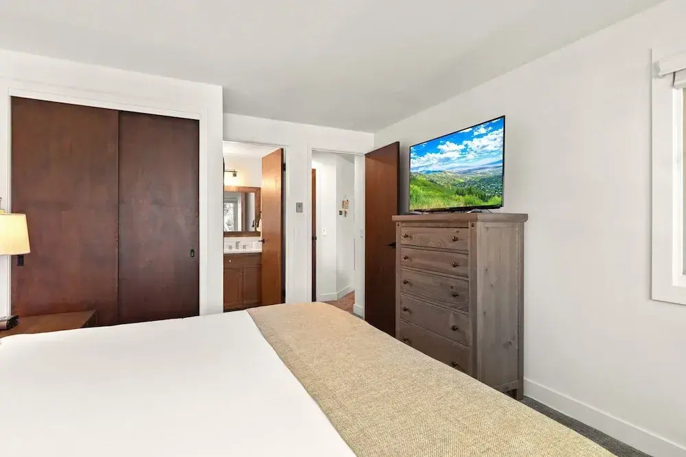 Snow Flower 116 2 Bedroom Condo by RedAwning