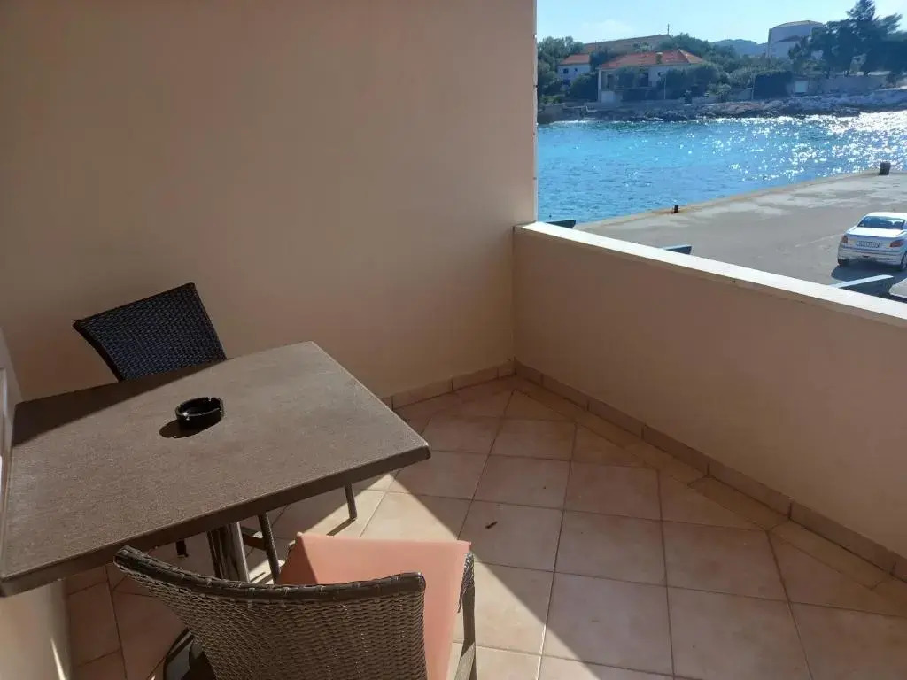 Riva1 Apartments and Rooms