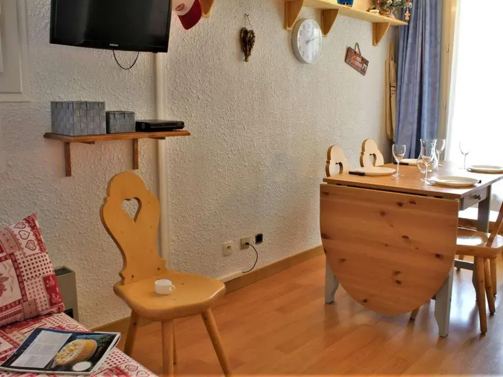 Appartement Risoul, 1 pièce, 4 personnes - FR-1-330-496