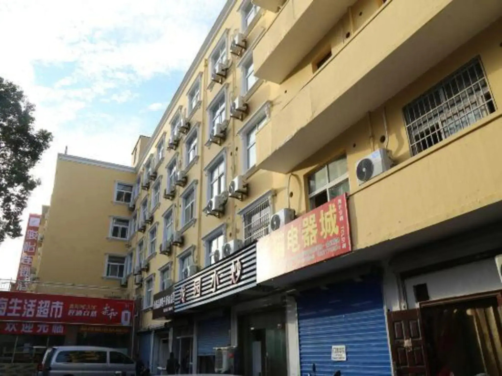 Junyi Chain Hotel (Shanghai Xuefu Road Jinshanwei)
