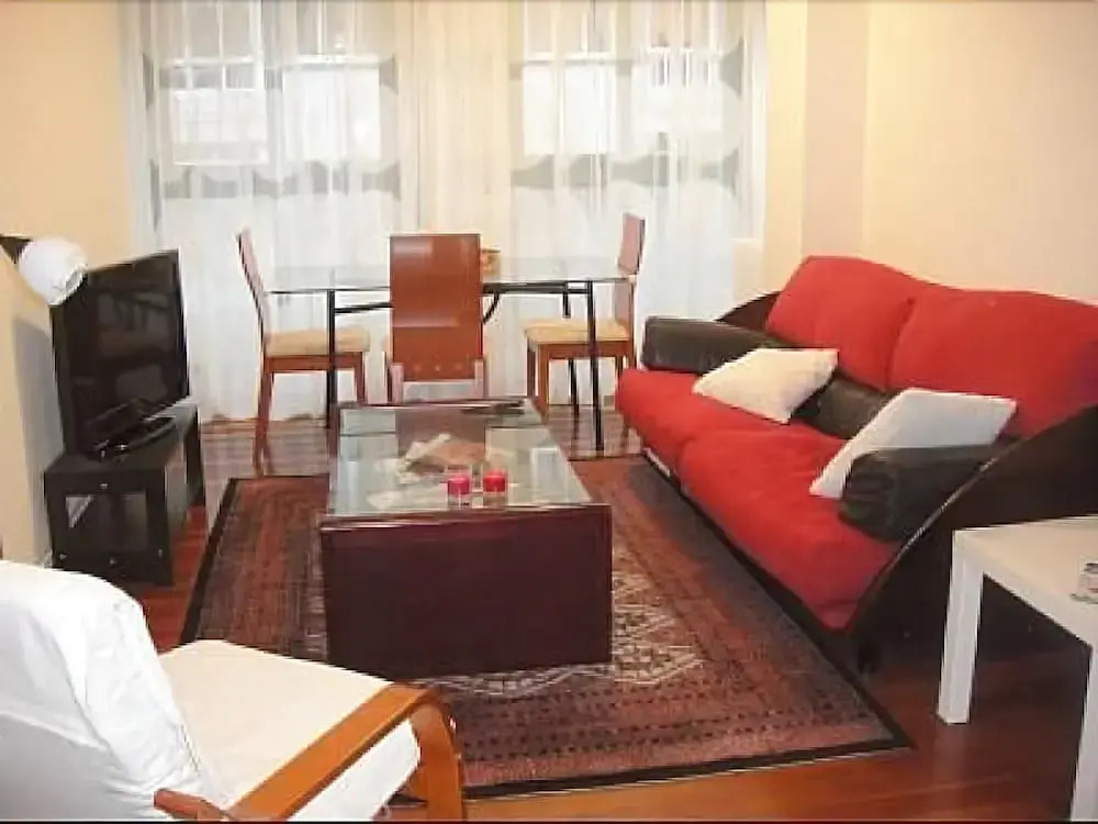 Santiago de Compostela 100140 2 Bedroom Apartment by Mo Rentals
