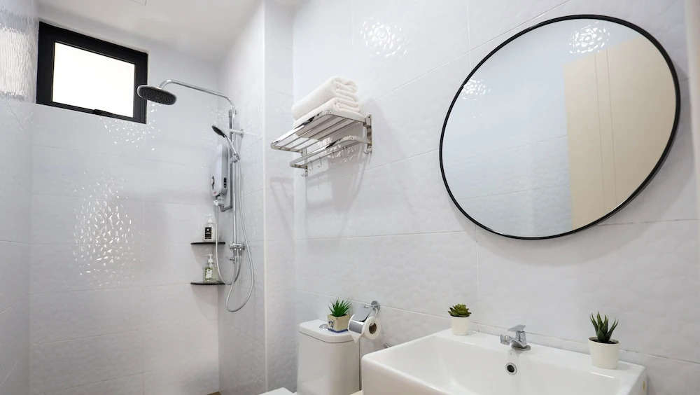 The Quartz Residence By I Housing