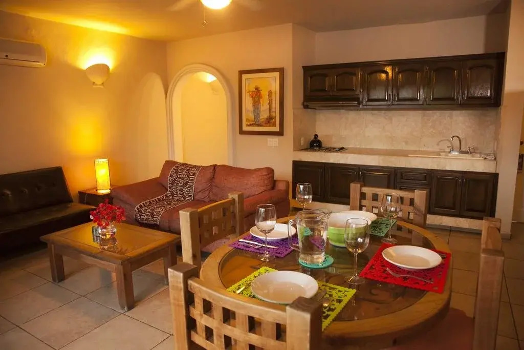 Hotel & Suites El Moro