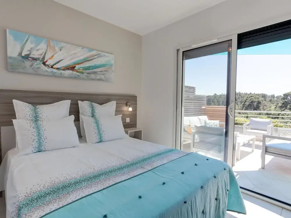 Luxury villa with private pool in Cesseras