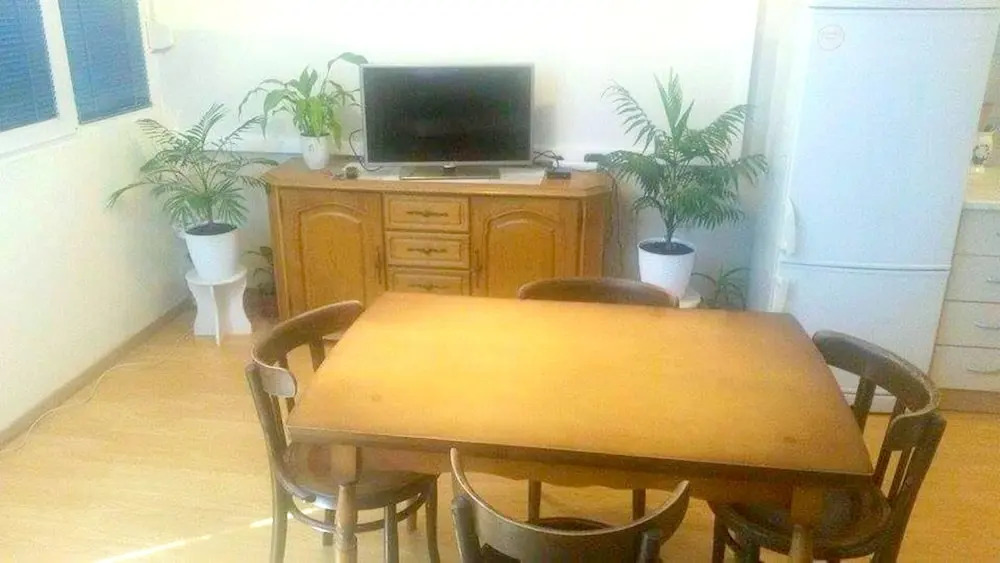 Apartment With 2 Bedrooms in Omiš - 100 m From the Beach