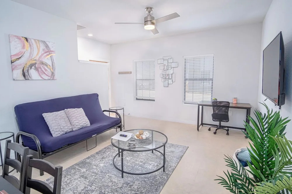 Stylish Living New 3BR 2.5ba at Amazing Downtown