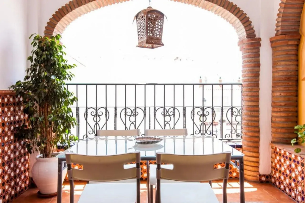 Abril Nerja