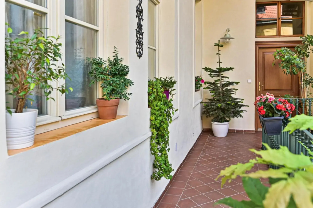 Apartment Nebovidy I - Free Parking - Terrace - Air Conditioning