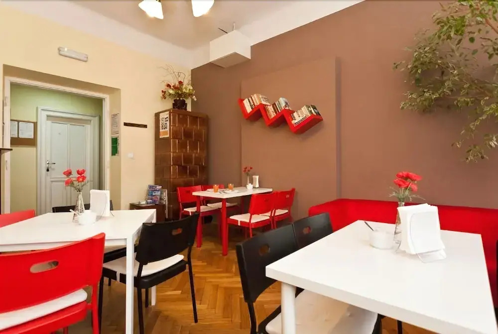 Enigma Hostel  Apartments