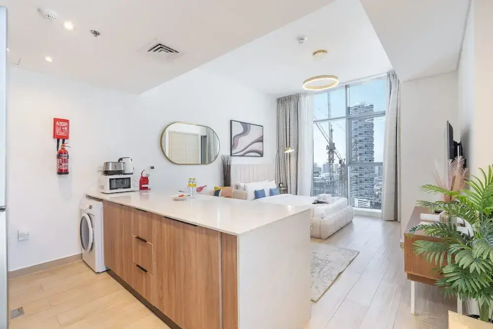 Stunning Studio in Regina Tower With Five Hotel View