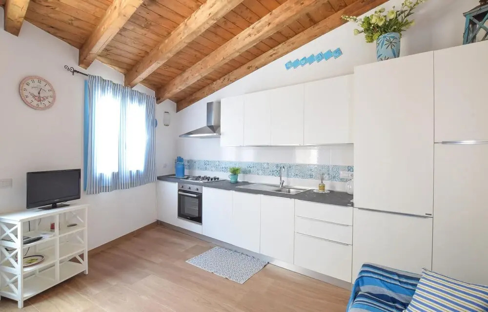 1 Bedroom Beautiful Home In Siniscola