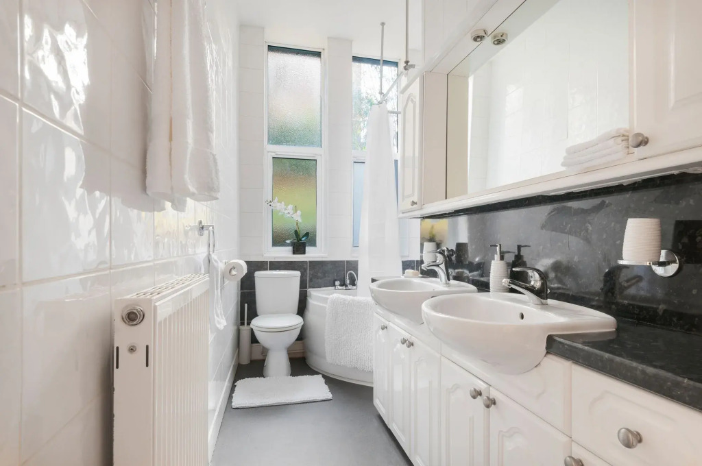 Canonmills Apartment