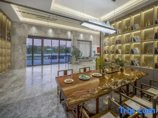 Zhonglian Lizhi Hotel (Wenzhou Longwan JinhaiLake Branch)