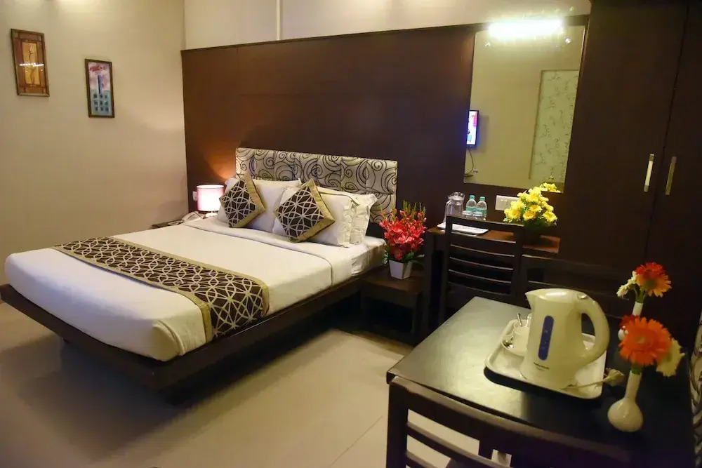 Greens Estate Business Class Hotel
