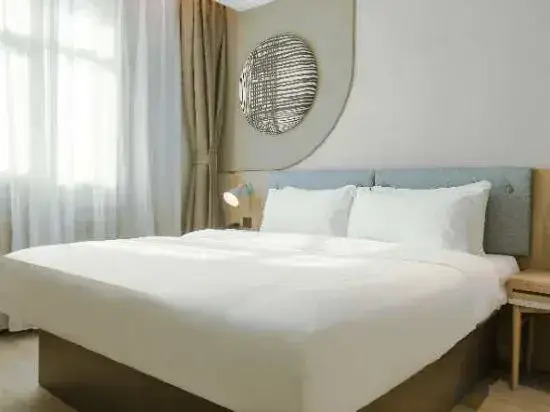 Homeinn · neo (Urumqi Beijing South Road Railway Bureau Subway Station)