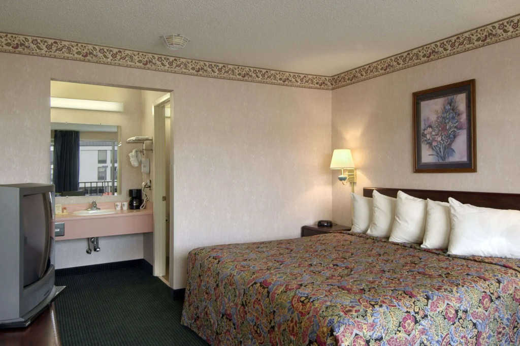 Days Inn Jonesboro