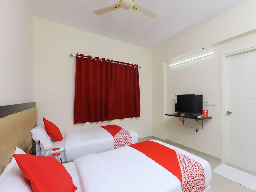 OYO 13917 Daniel's Silver Oak serviced apartments