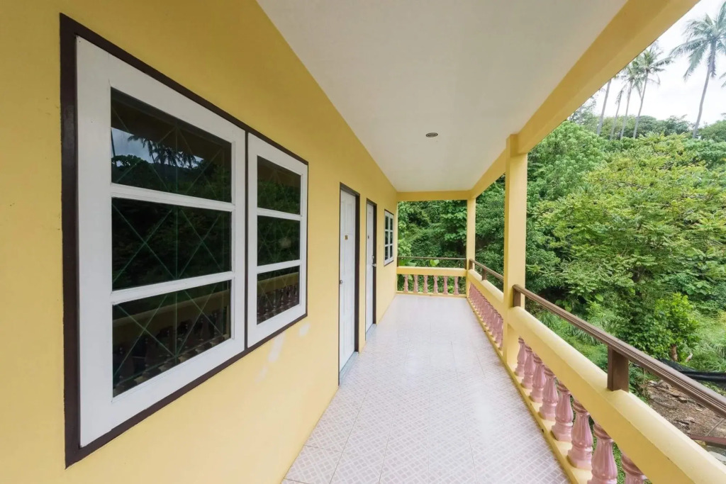 Pachumas Hotel