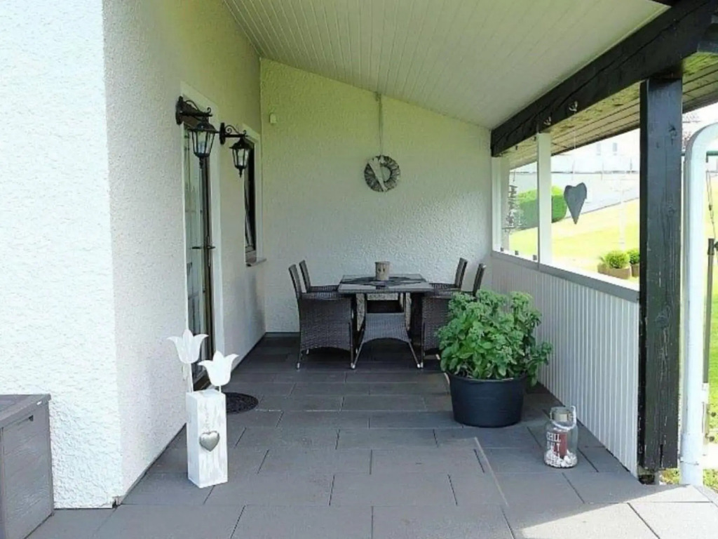 Holiday Home in Gönnersdorf near Badesee
