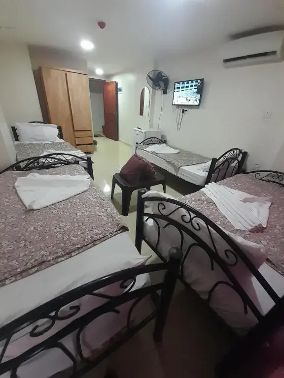 Farah Plaza Hostel &Hotel Apartments