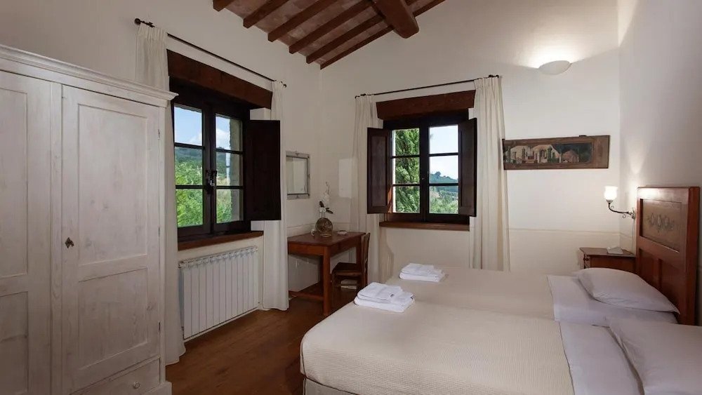 IL BORGO 16, Emma Villas