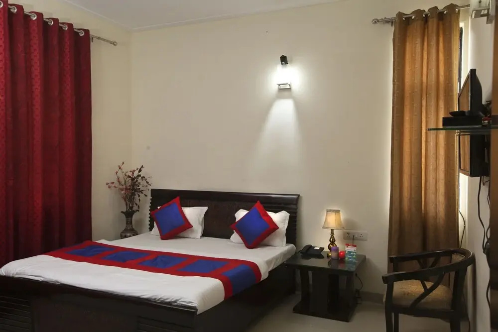 OYO 530 Hotel Azhan Residency