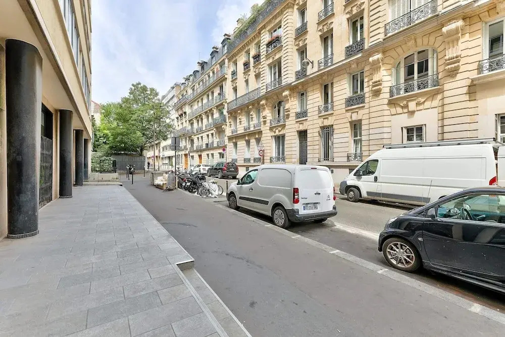 Nice T2 for 2 in Paris