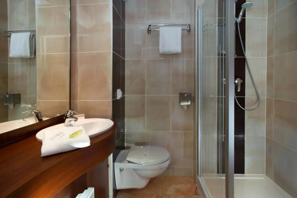 Brit Hotel Tours Sud - Le Cheops