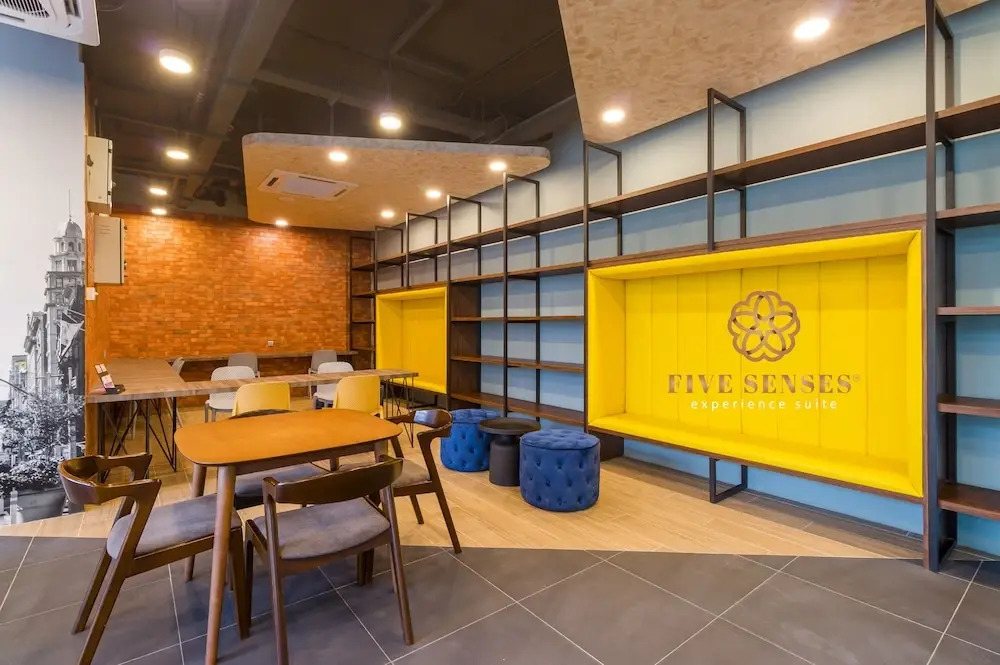 Neu Suites Residence Kuala Lumpur, Roam