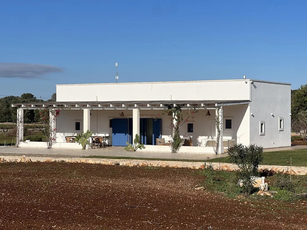 Casa Blue con Piscina by Wonderful Italy