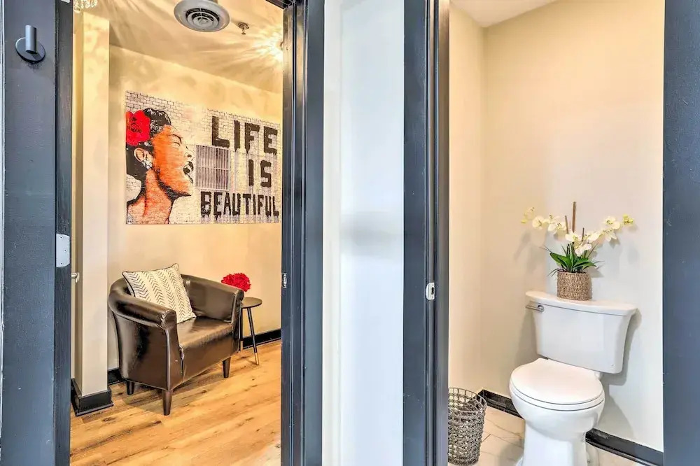 Central Atlantic Station Loft Near Mercedes-benz!