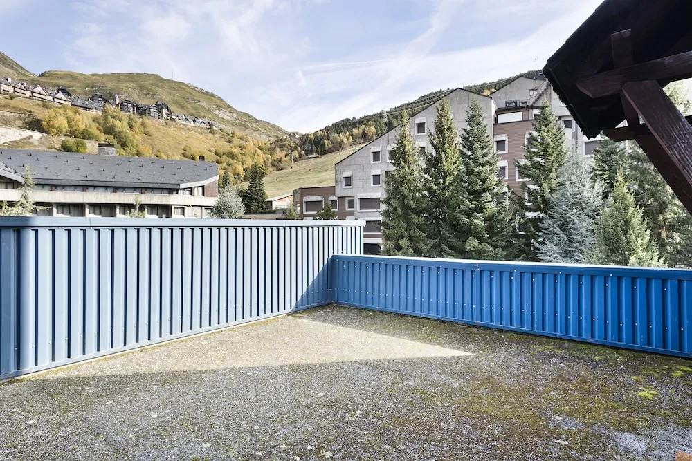 Luderna - Dúplex con Terraza Gireta Saumet 8A