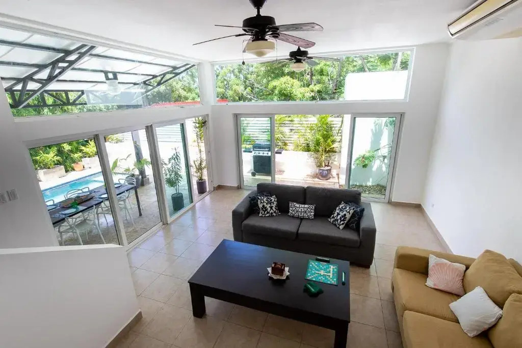 Casa Esmeralda - Family Friendly 3 Bedroom Home with Private Pool