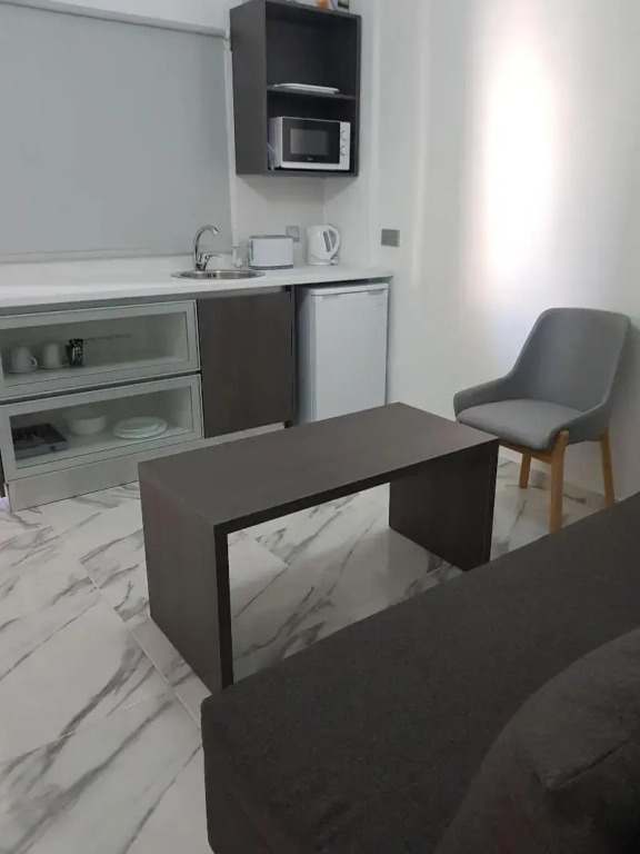 Les Palmiers Petrou Apartments