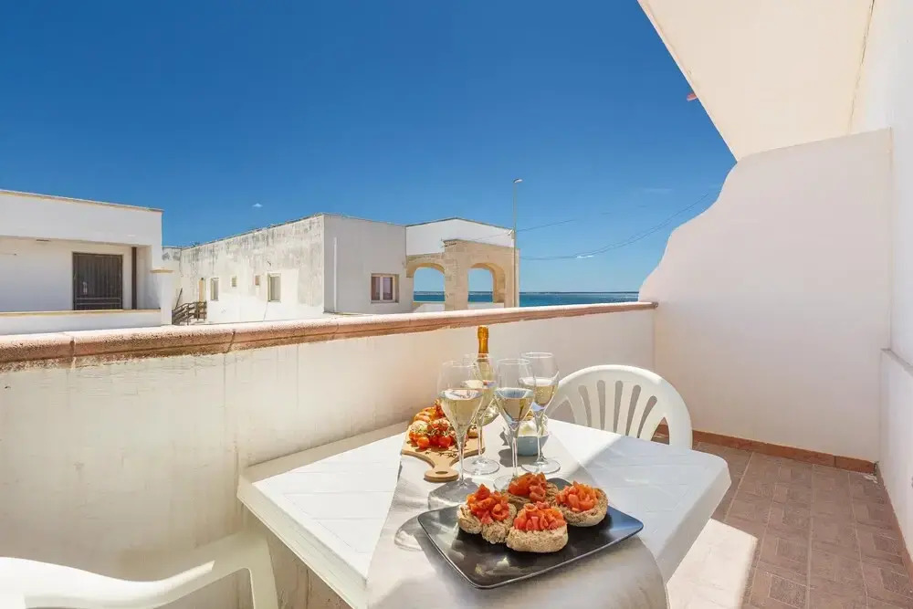 2850 Residence Bellavista - App 4 PP by Barbarhouse