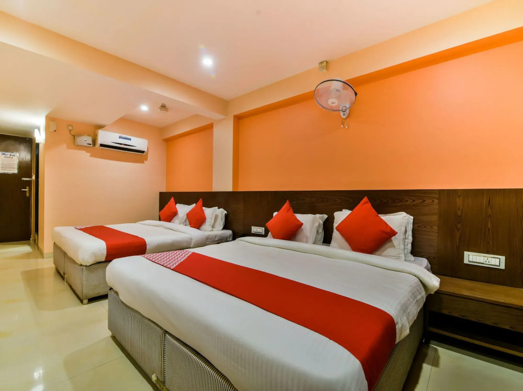 OYO 15944 Hotel Three Seas